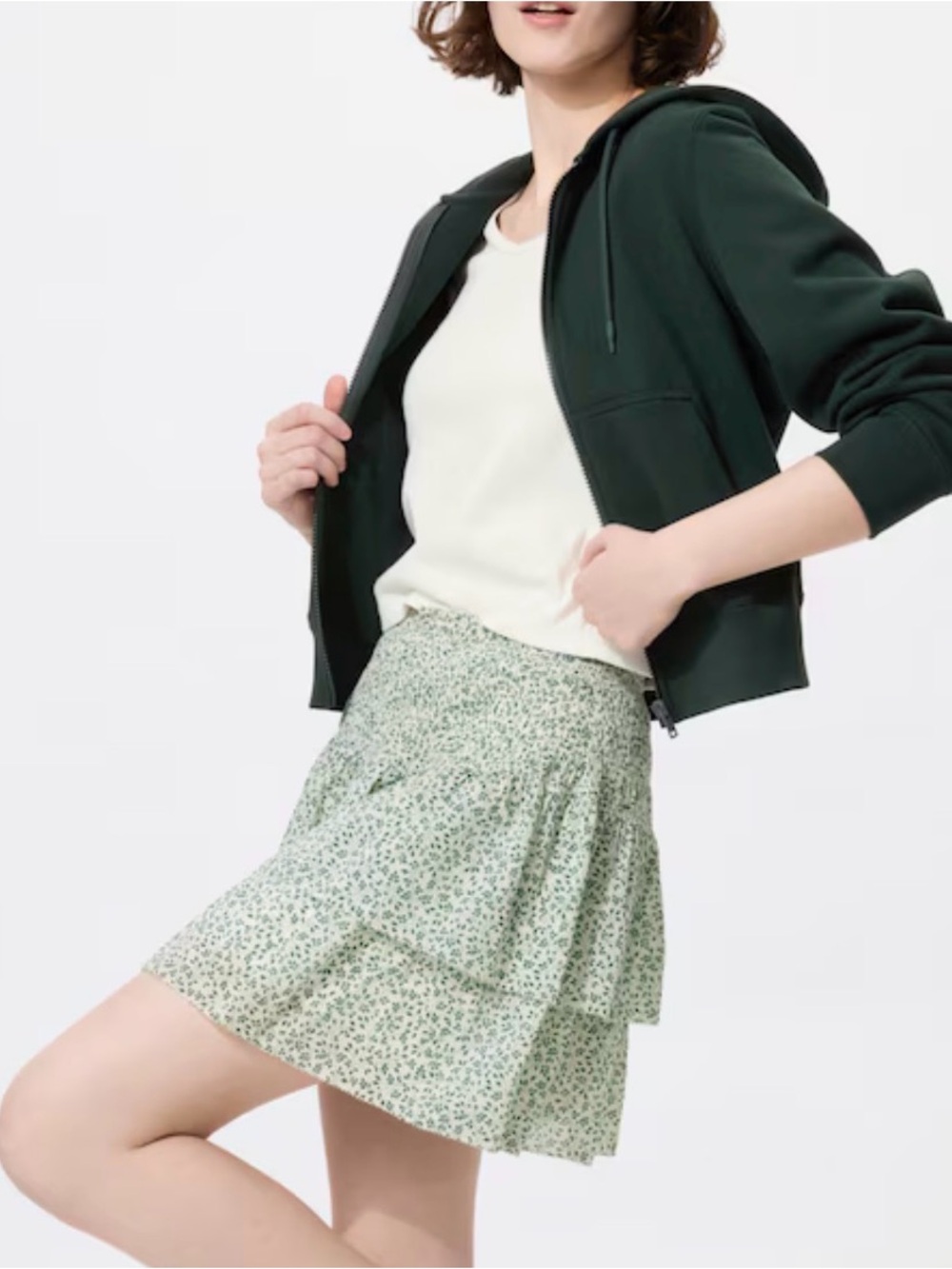Uniqlo Light Green Floral Tiered Mini Skirt